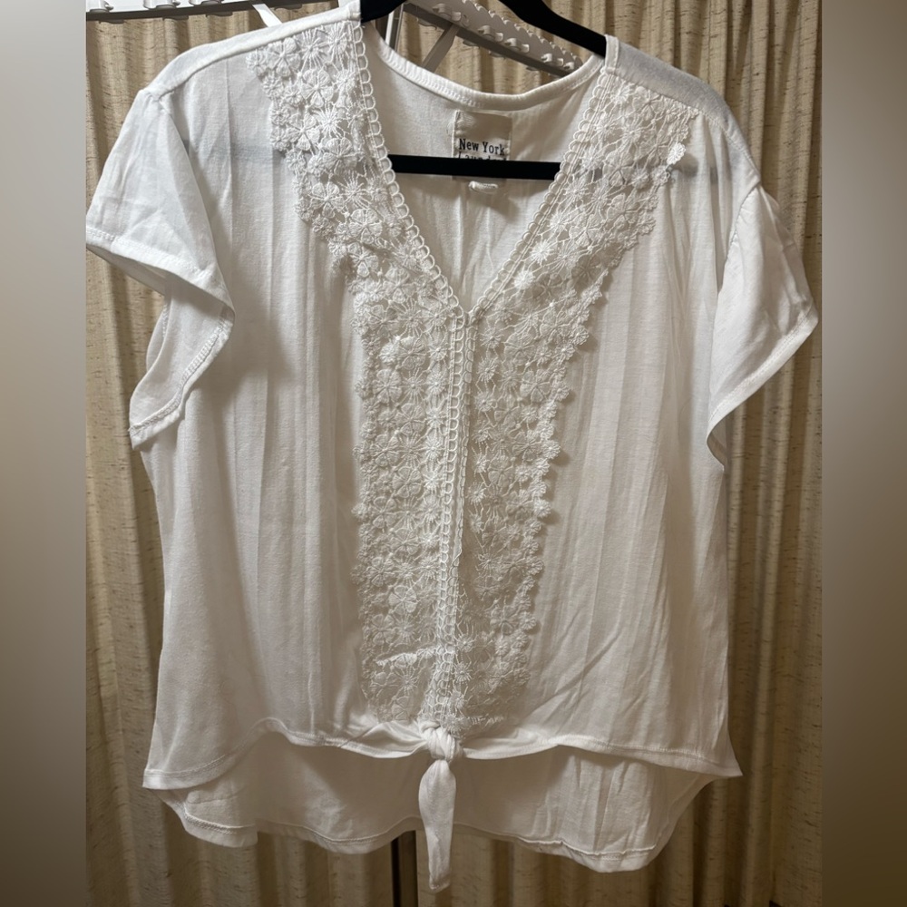 New York Laundry White Tie-Front Blouse